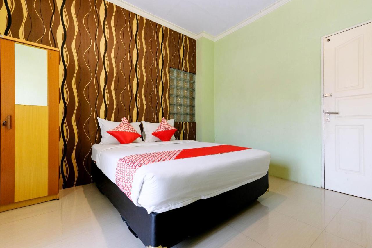 Oyo 338 Guest House Omah Manahan Syariah Solo Eksteriør bilde