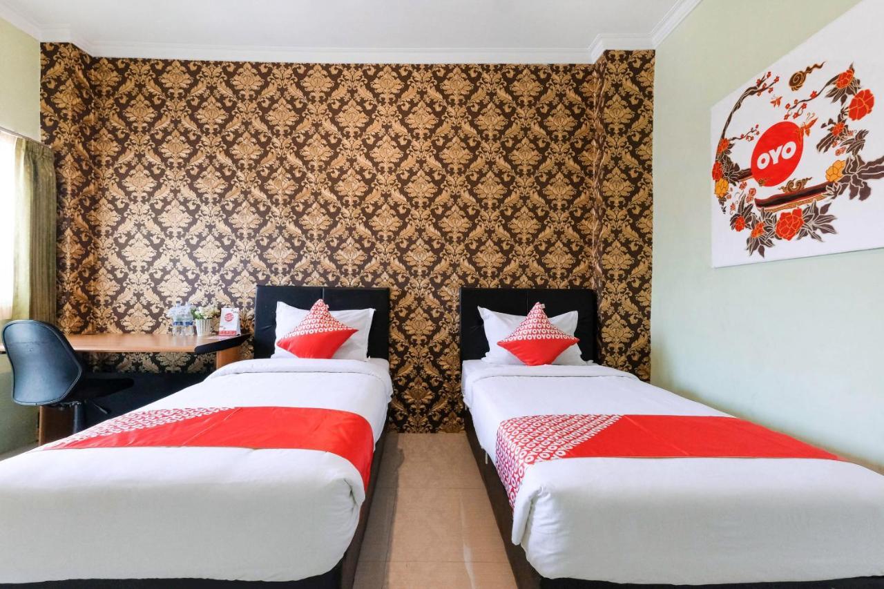 Oyo 338 Guest House Omah Manahan Syariah Solo Eksteriør bilde
