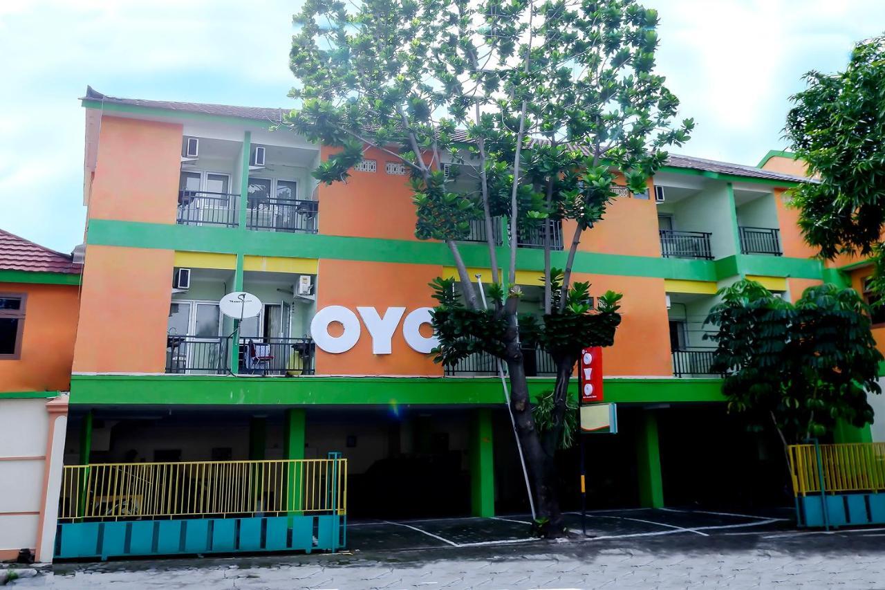 Oyo 338 Guest House Omah Manahan Syariah Solo Eksteriør bilde