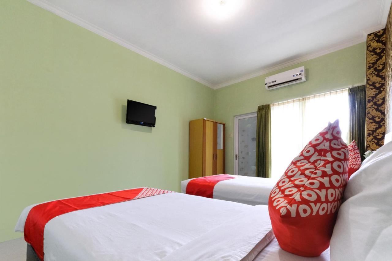 Oyo 338 Guest House Omah Manahan Syariah Solo Eksteriør bilde
